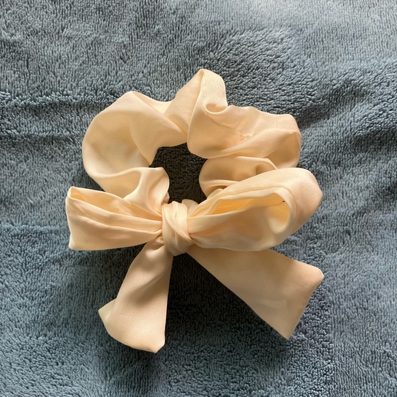 Free With Purchase! ASOS Satin Bow Scrunchie - Picture 3 of 3